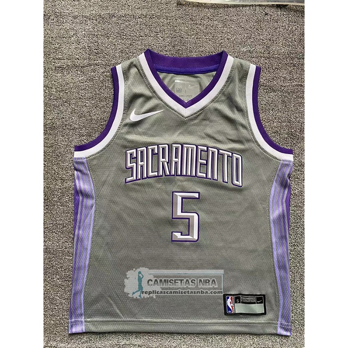 Camiseta Nino Sacramento Kings De'Aaron Fox NO 5 Ciudad 2022-23 Gris